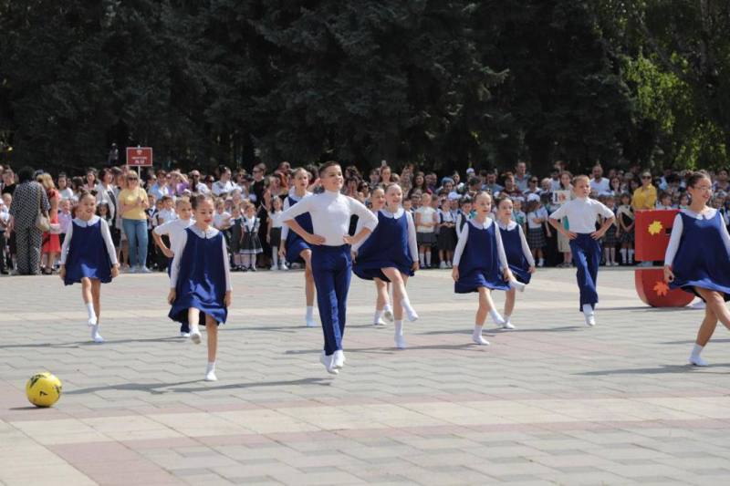 Праздник "Посвящение в первоклассники".